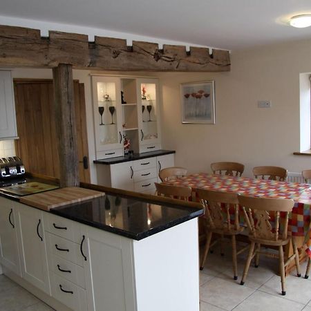 The Granary Self Catering Cottage Shrewsbury Eksteriør billede