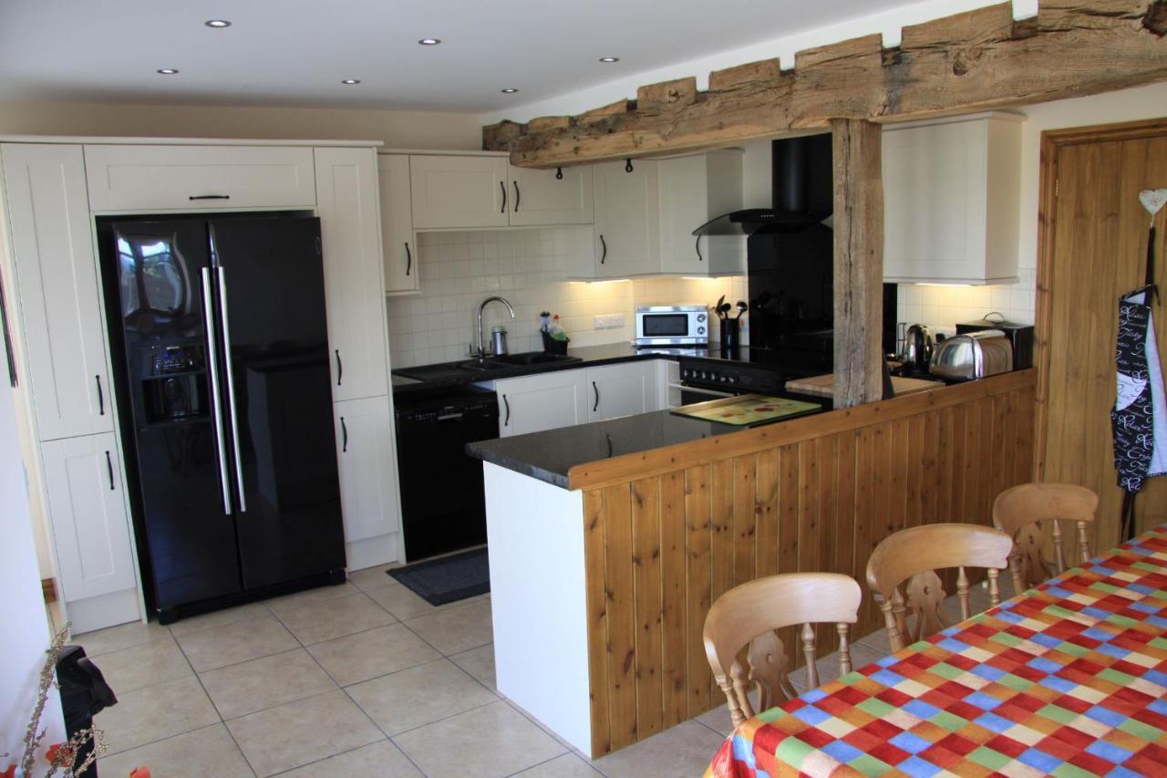 The Granary Self Catering Cottage Shrewsbury Eksteriør billede