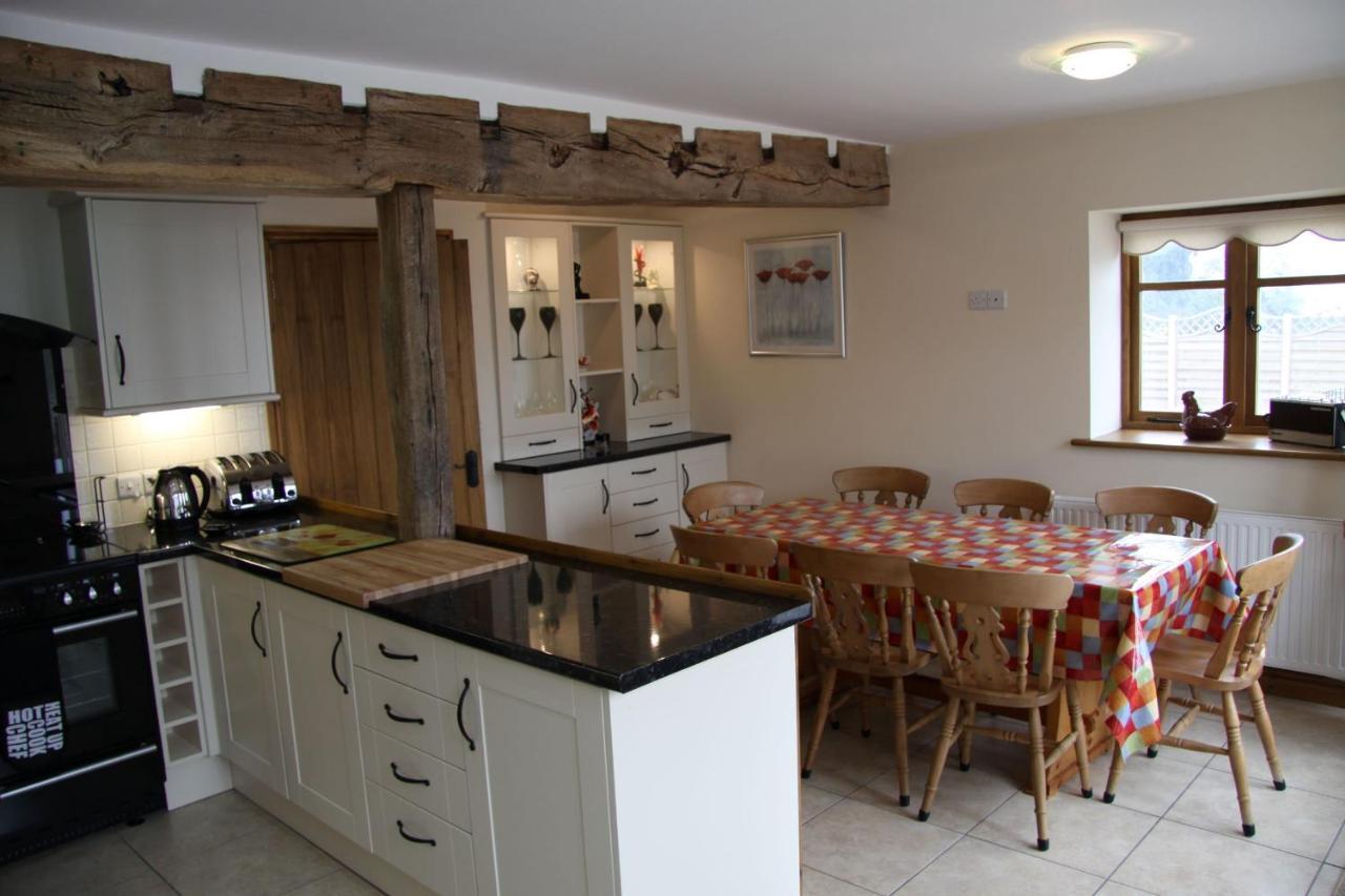 The Granary Self Catering Cottage Shrewsbury Eksteriør billede